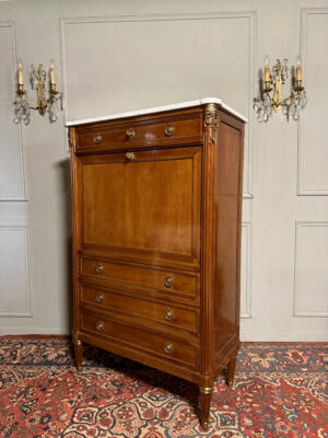 Réservé - SECRÉTAIRE DE STYLE LOUIS XVI EN ACAJOU