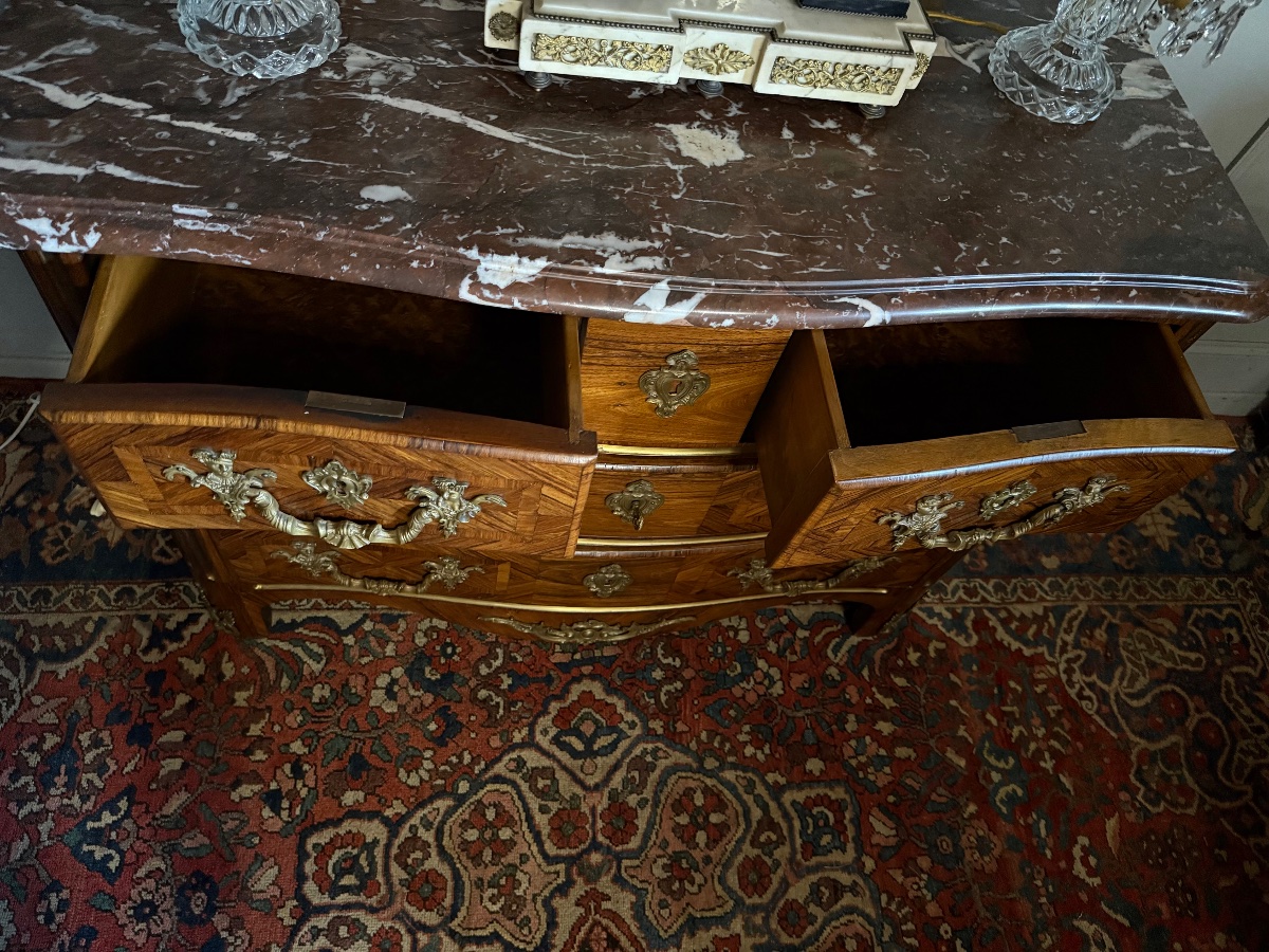 Commode de style Régence en marqueterie. – Image 10