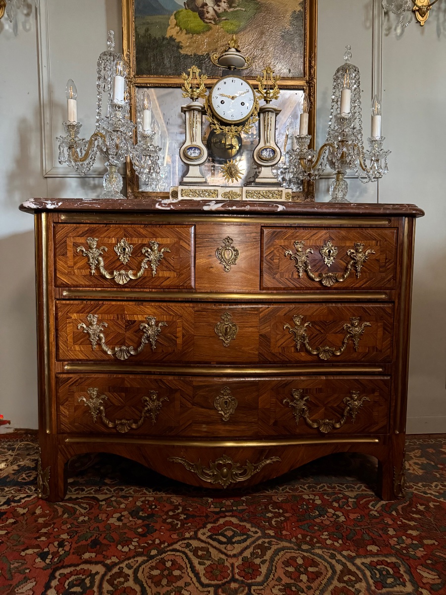 Commode de style Régence en marqueterie. – Image 11