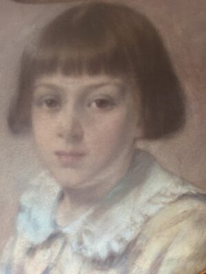 Pastel. Portrait d'un jeune garçon vers 1900 par Edouard Van Esbroeck (1869-1949).