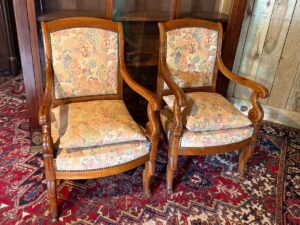 Paire de fauteuils d’époque Restauration