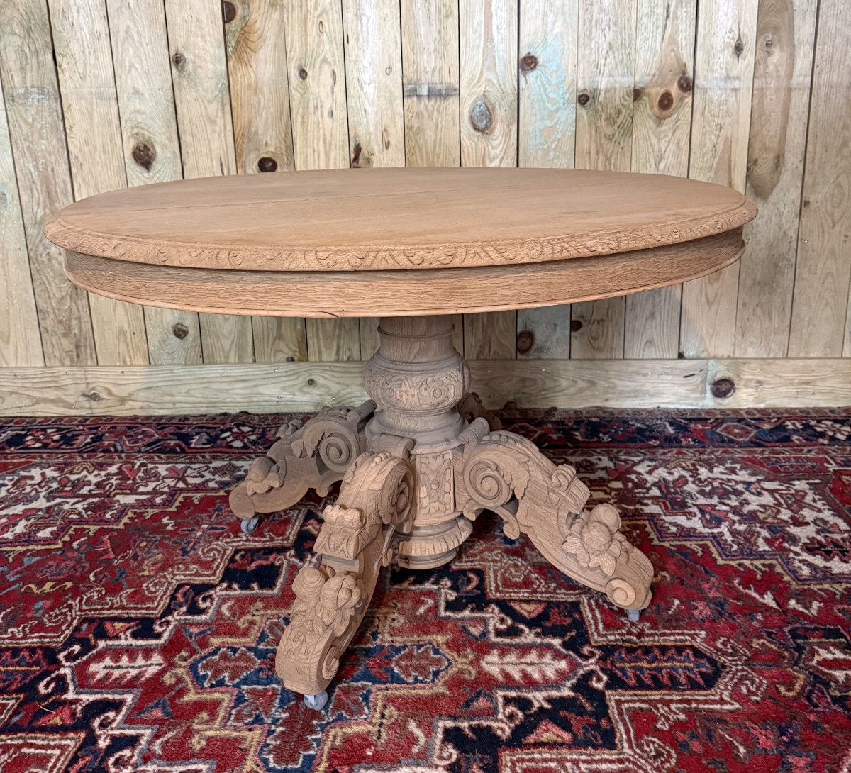 Guéridon de style Henri II en chêne naturel sablé. – Image 3