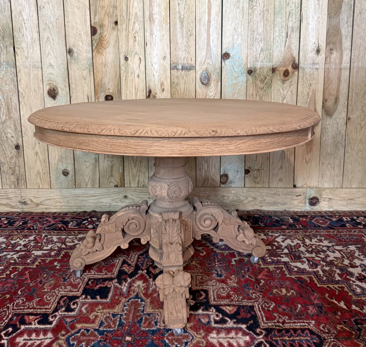 Guéridon de style Henri II en chêne naturel sablé. – Image 4