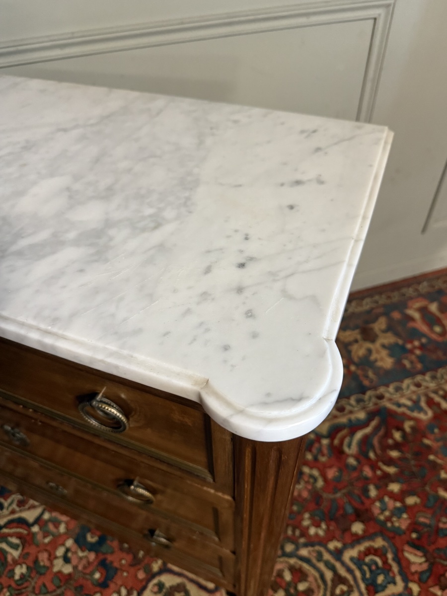 Réservée - COMMODE DE STYLE LOUIS XVI EN ACAJOU. – Image 5