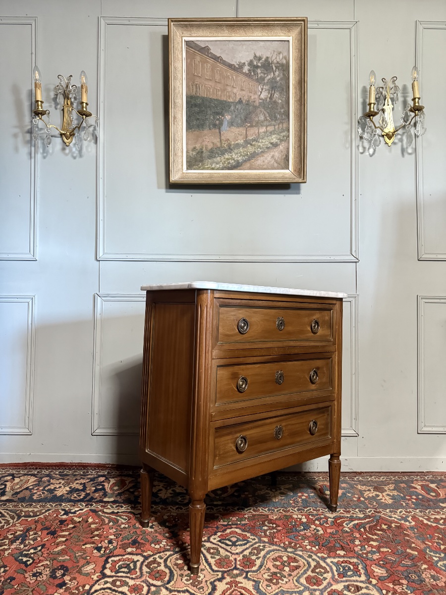 Réservée - COMMODE DE STYLE LOUIS XVI EN ACAJOU. – Image 4