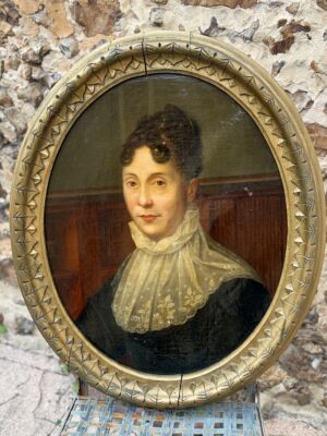 Portrait d'une femme de qualité. Huile sur toile. XIXème siècle.