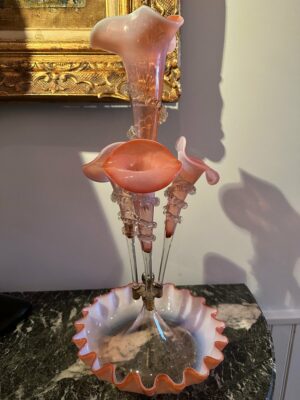 Grand tulipier, centre de table en verre de Murano d'époque XIXe