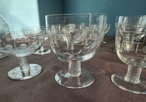 Service de verres Art déco en cristal taillé