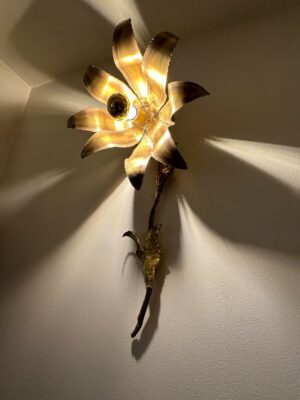 Applique fleur en laiton, Maison Jansen