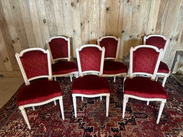 Suite De Six Chaises De Style Louis XVI.