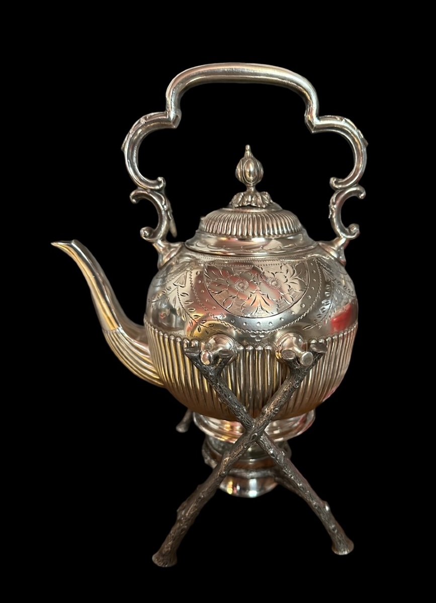 Samovar / théière anglaise du XIXe siècle