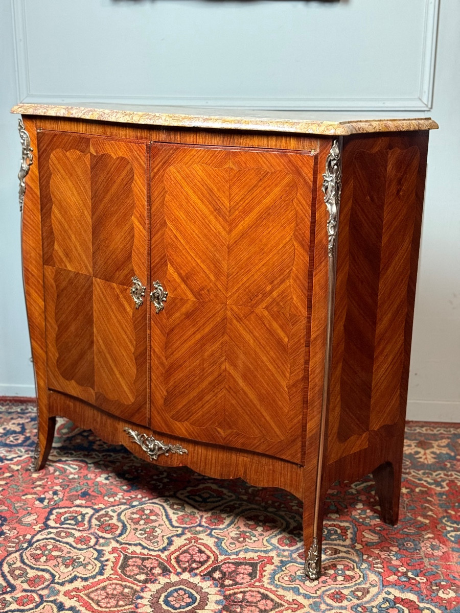 Buffet de style Louis XV en marqueterie – Image 2