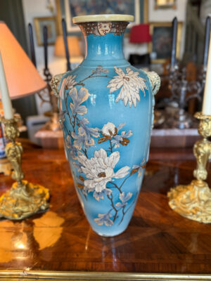 Grand vase de présentation Satsuma, Japon vers 1900
