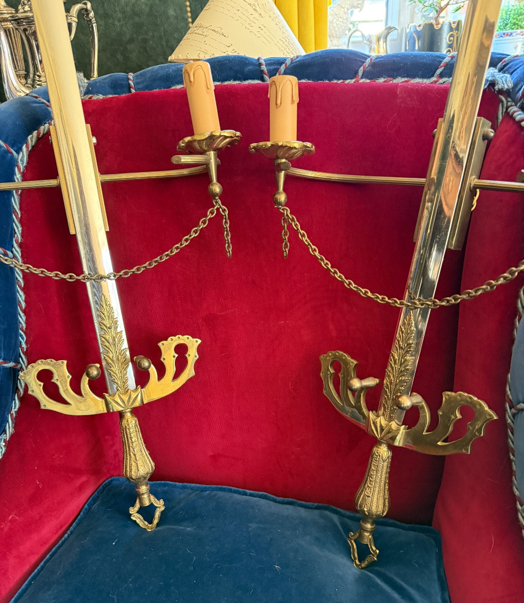 Paire d’appliques en forme d’épées d’époque Hollywood Regency – Image 2