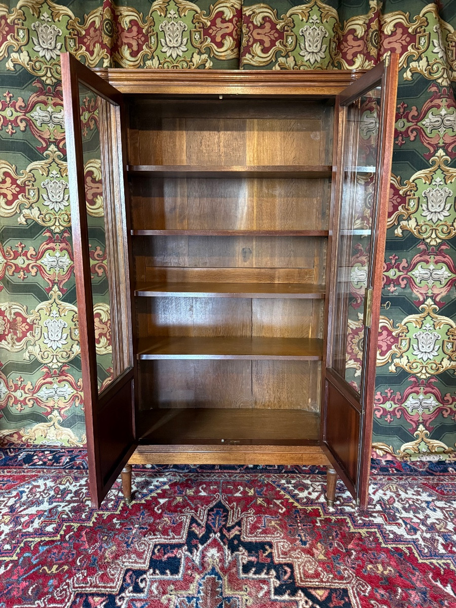 Vitrine ou bibliothèque de style Louis XVI en acajou – Image 4