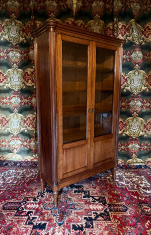 Vitrine ou bibliothèque de style Louis XVI en acajou
