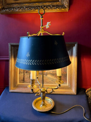 Lampe bouillotte aux cygnes de style Empire
