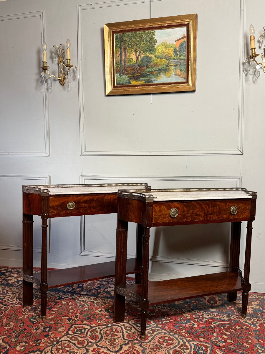 Paire de consoles Louis XVI – Image 3