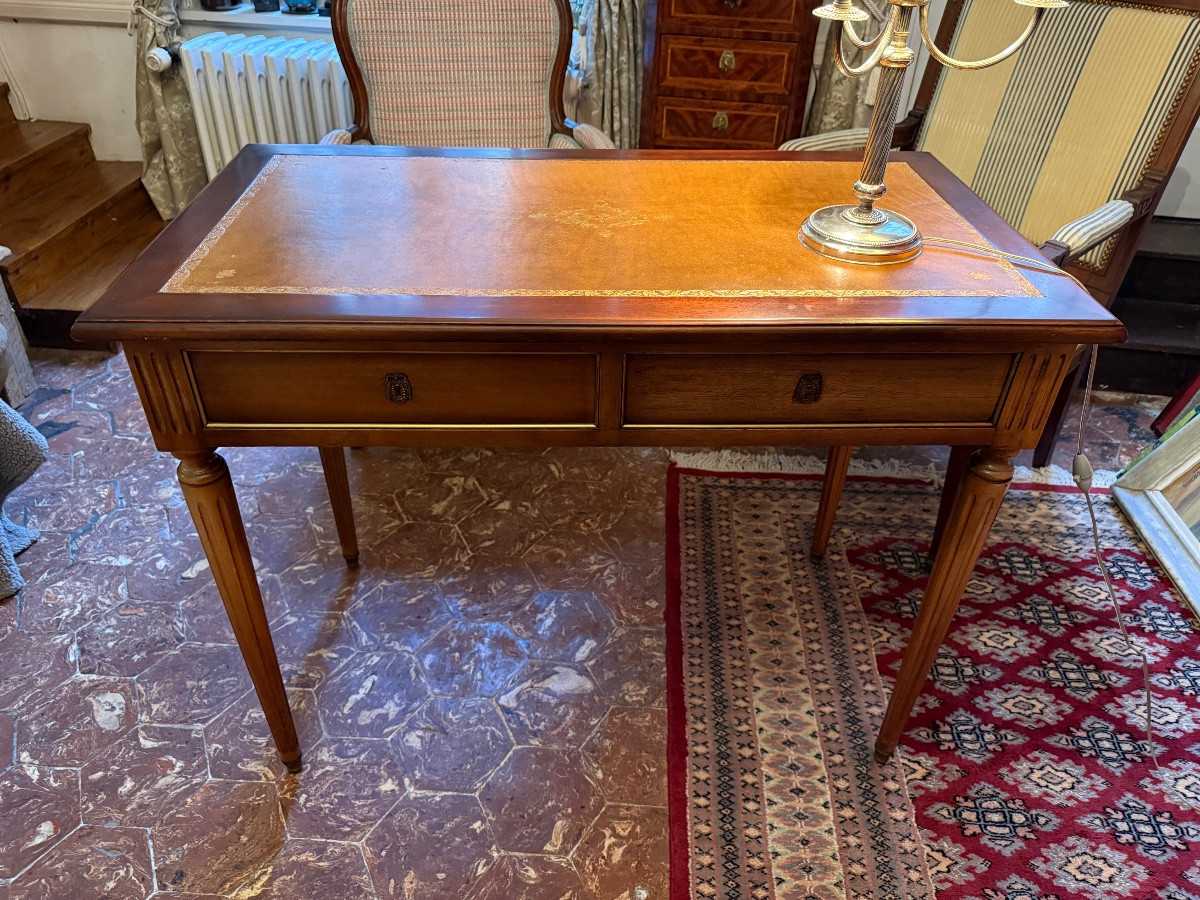 Bureau plat à tirettes de style Louis XVI en acajou. – Image 2