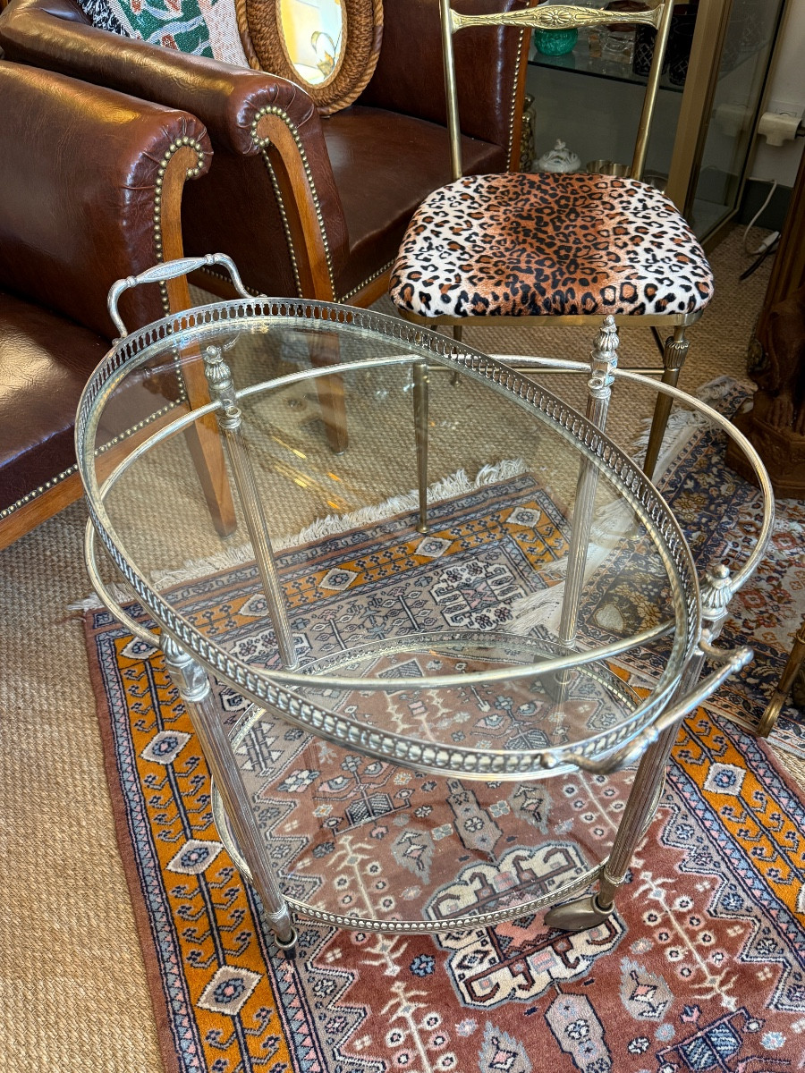 Table roulante ovale néo-classique en métal argenté – Maison Baguès – Image 3