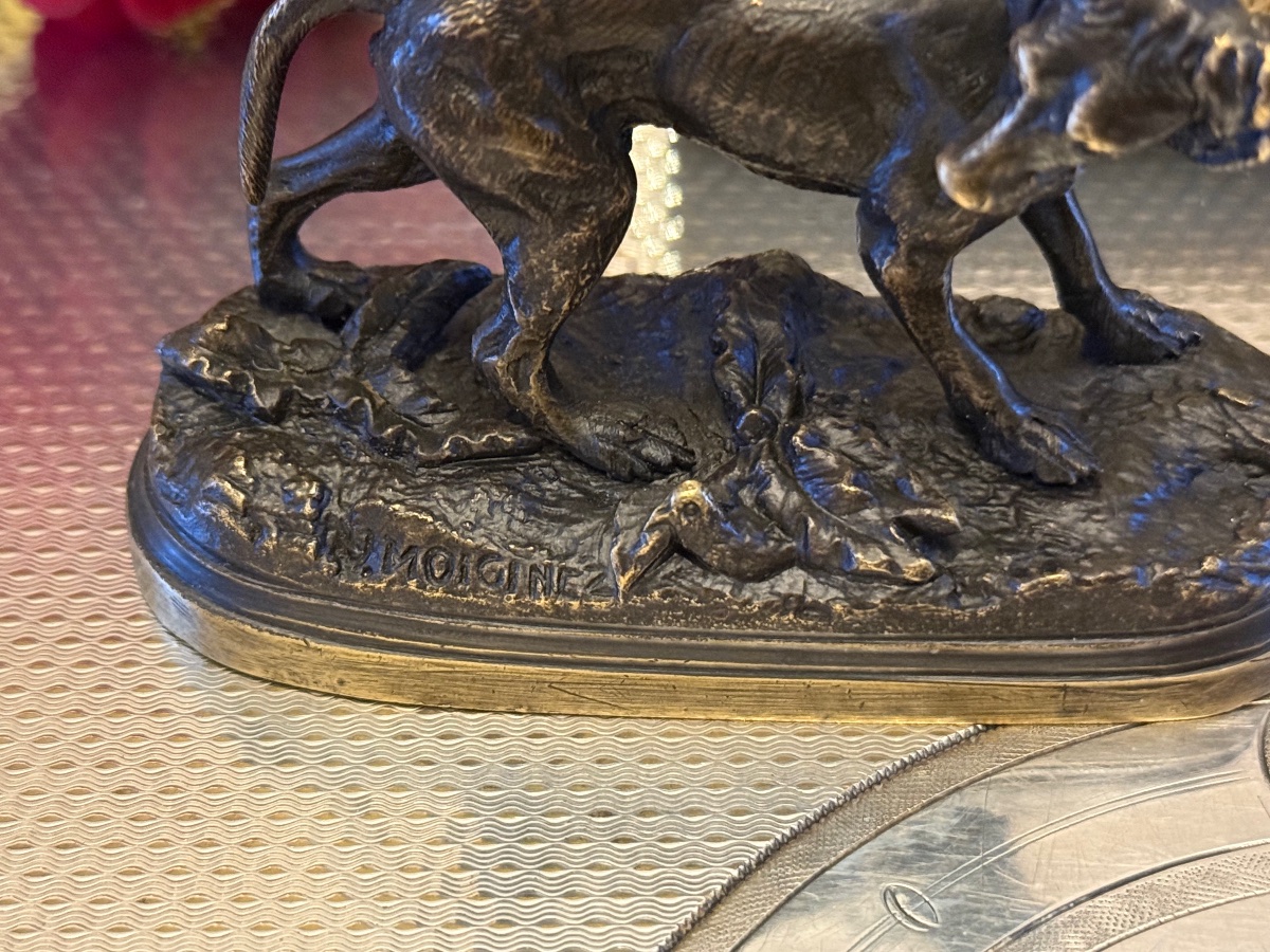 Petit bronze de chien de chasse signé Moigniez – Image 6