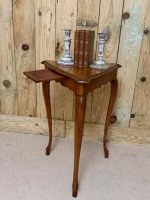 Table à écrire Mailfert de style Louis XV