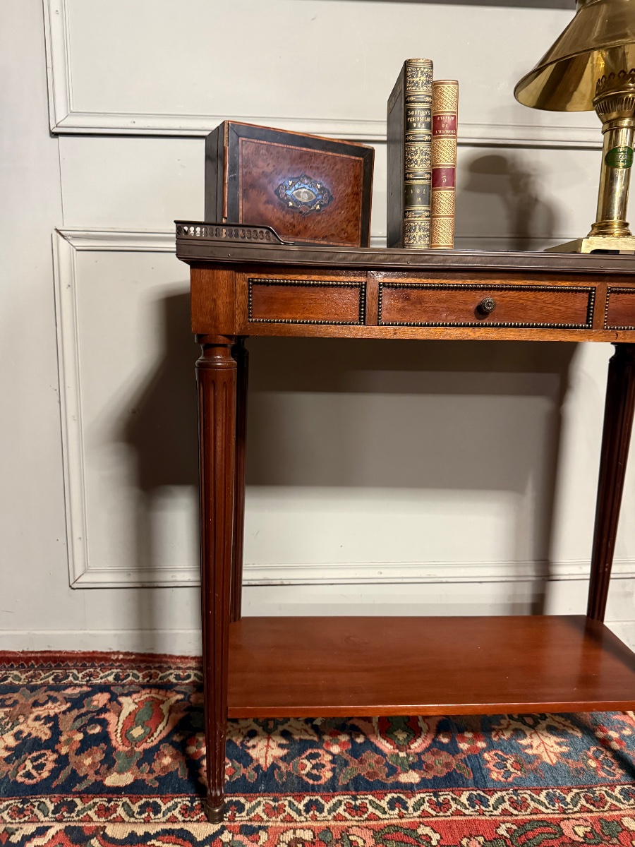 Console de style Louis XVI, époque XXe siècle – Image 2