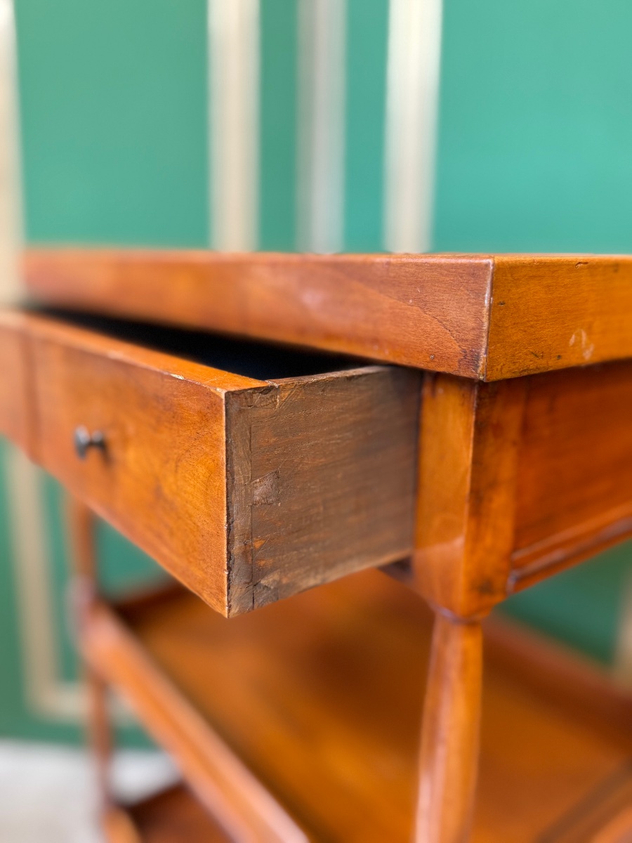 Table d’entre-deux en bois naturel – Image 4
