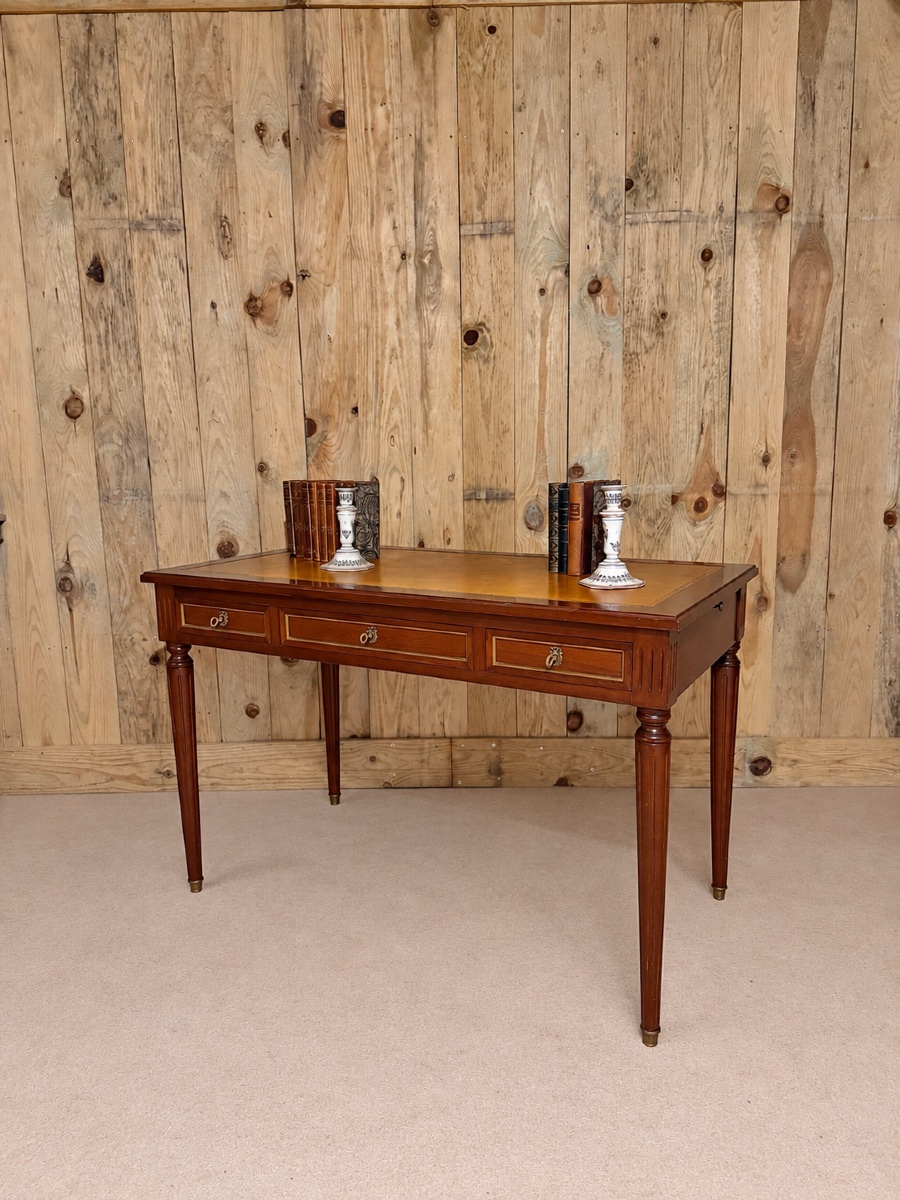Bureau de style Louis XVI d’époque XX ème